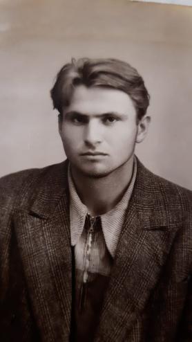 «О уарзт, дæу равзурста мæ цæстæ!». Скъодтати Эльбрус,