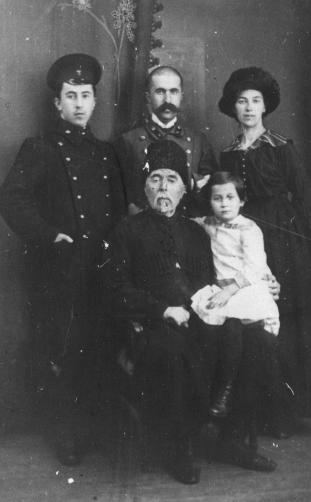 0260 Дзабо, Дзахо, Лиза (г.Тула, 1912).jpg