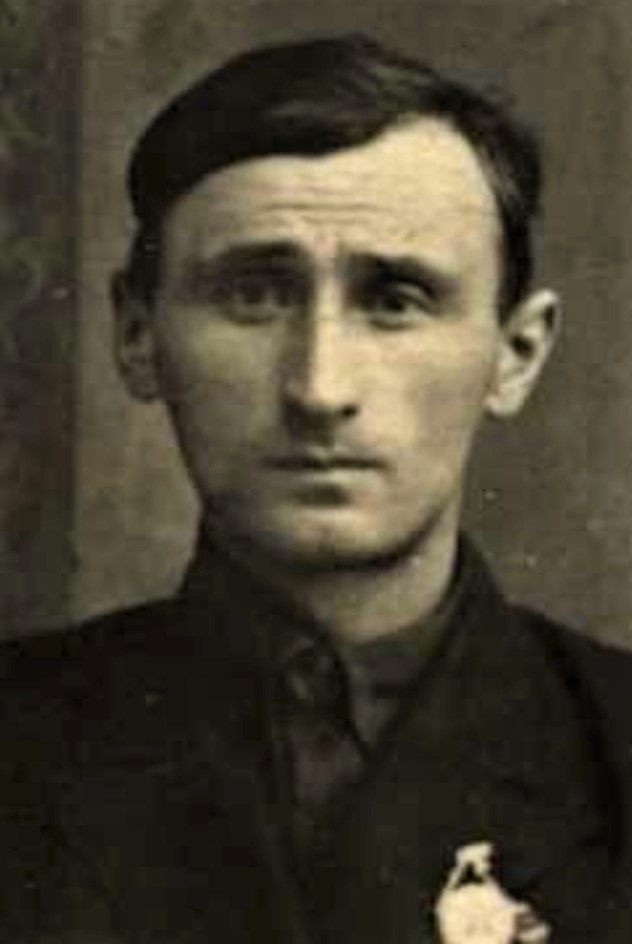 Сохиев Сергей Харитонович политрук испр.jpg