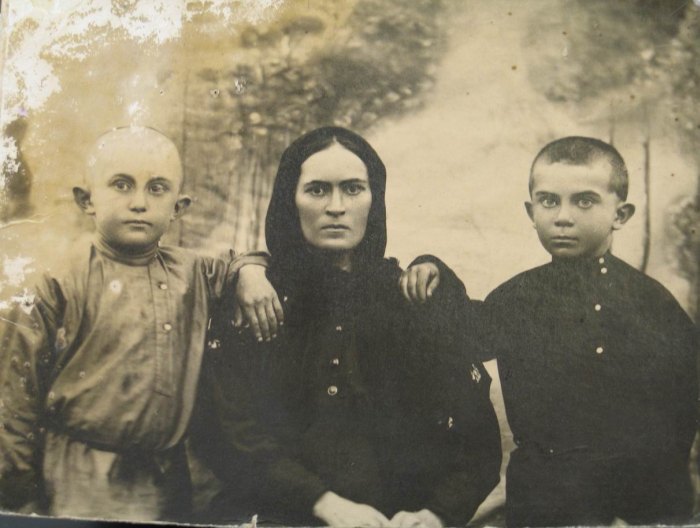 Kiaba_i synoviami_000.jpg Kiaba_i synoviami_000.jpg